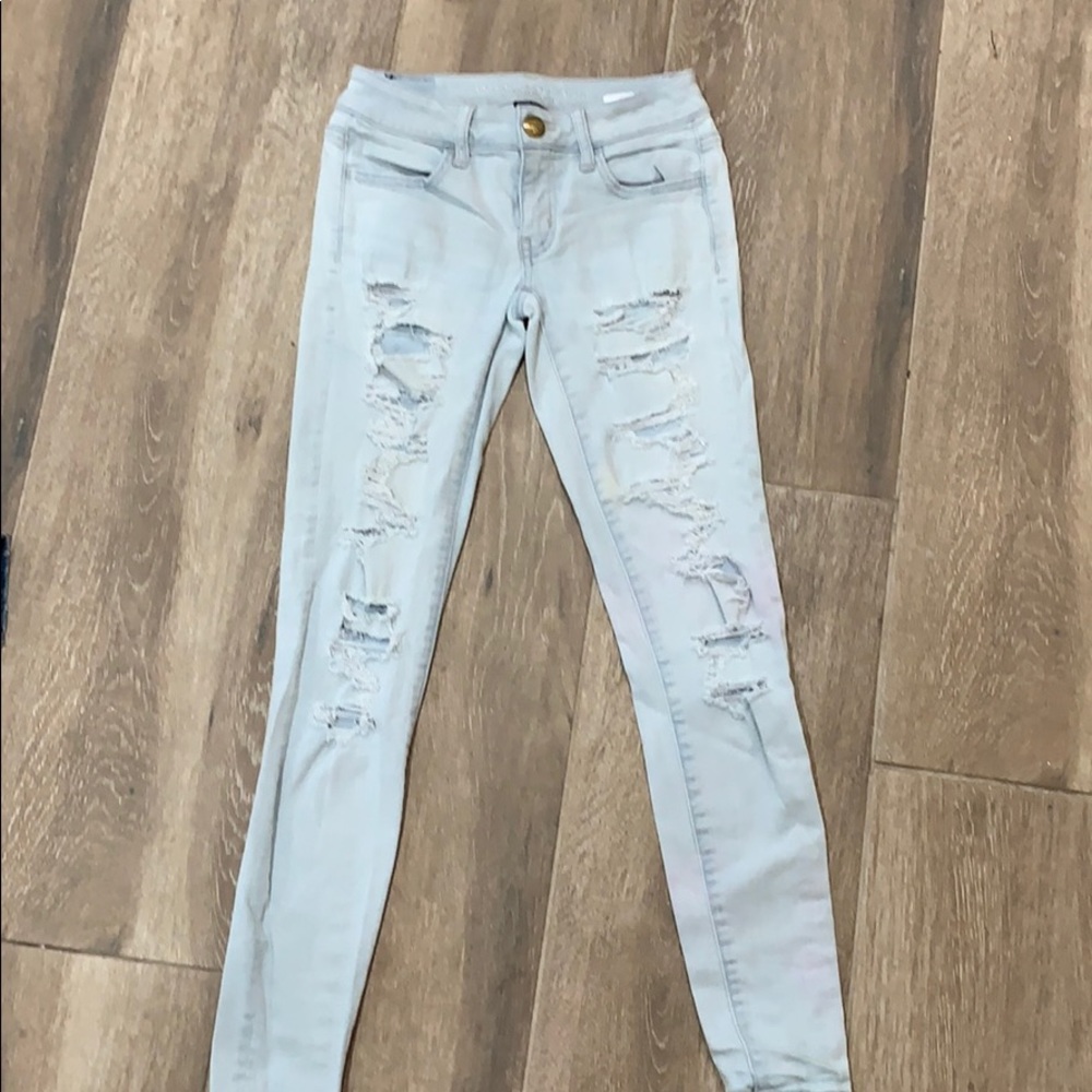 AMERICAN EAGLE ripped jeans size 0